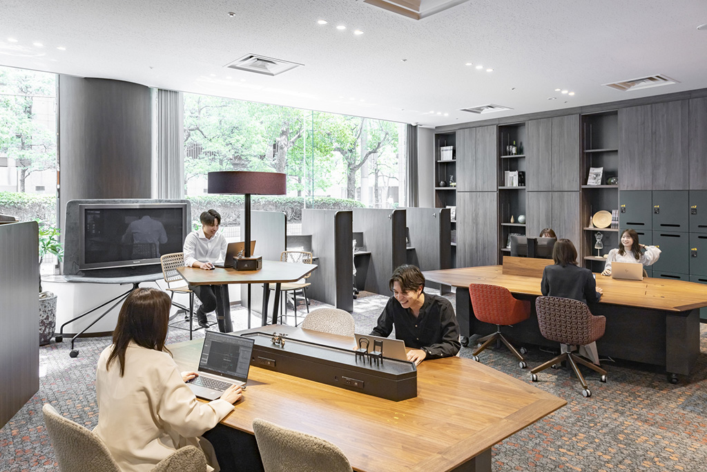 オフィスのデスク配置の決め方は？配置のパターンや導入における注意点も解説