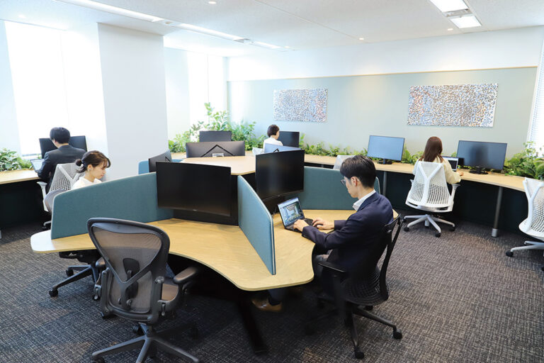 オフィスレイアウトの寸法基準は?快適な職場を作るための基準を解説! |オフィスコラム|株式会社オリバー Place2.5