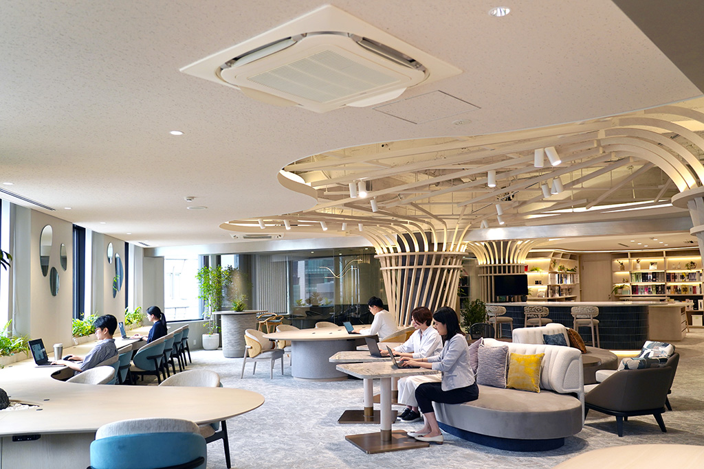 オフィスの個室はどこにレイアウトするのがよい？図面例や押さえておきたいポイントを紹介