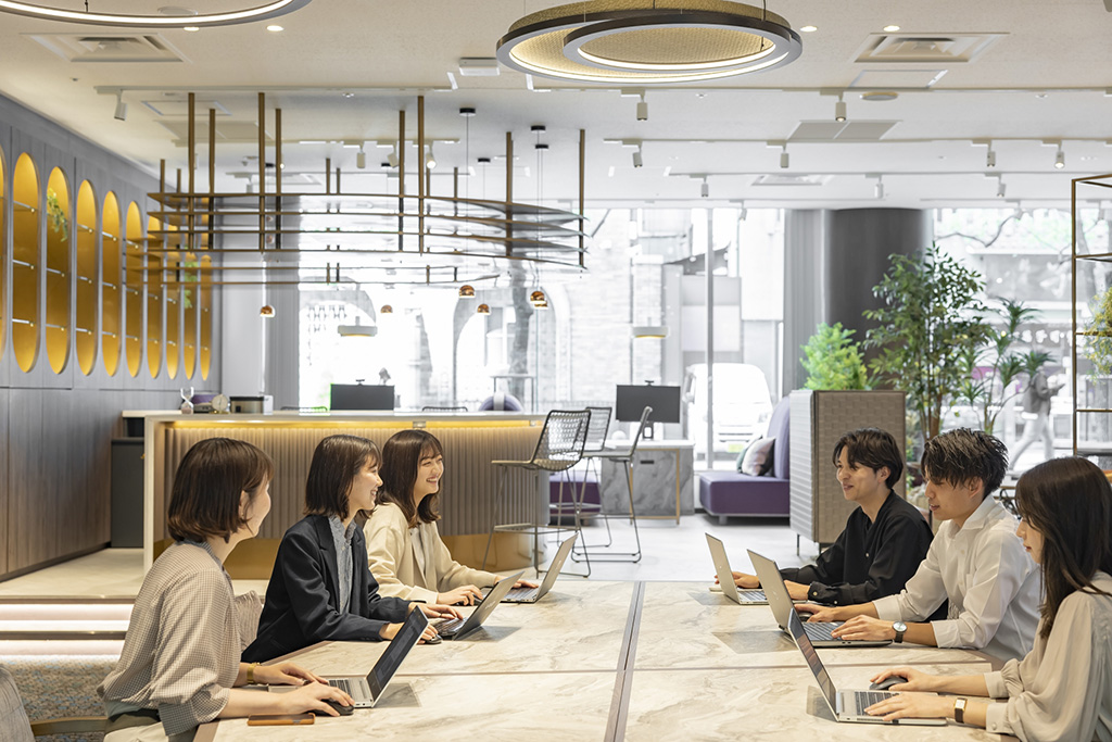 【事例あり】活用されるおしゃれなオフィス食堂のポイントは？期待できる効果も紹介