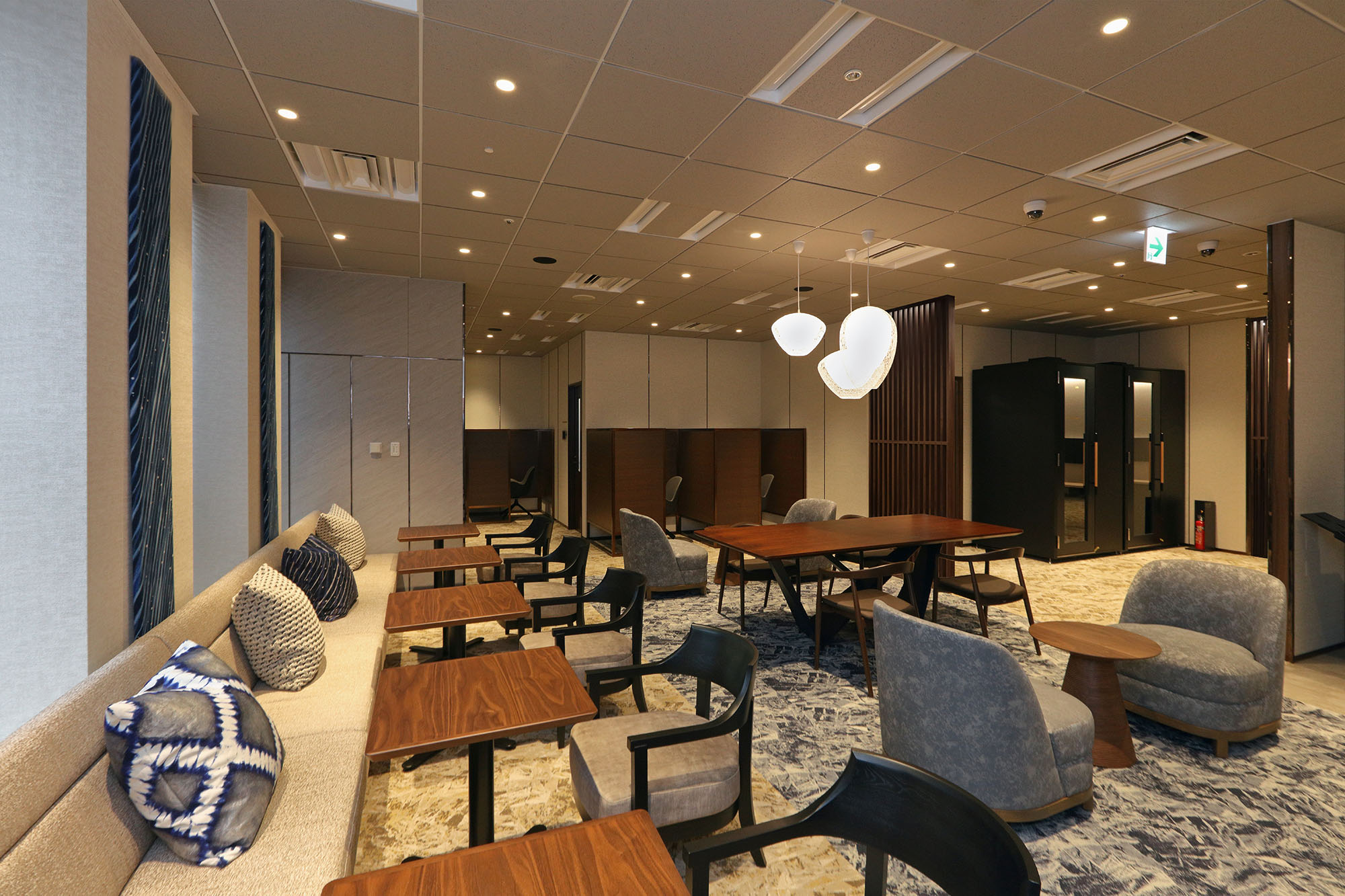 オフィスのプロジェクト事例 - 名古屋の伝統とモダンが融合したラグジュアリー空間