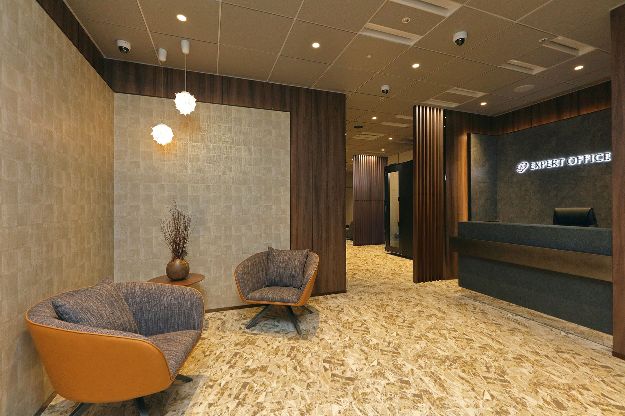 オフィスのプロジェクト事例 - 名古屋の伝統とモダンが融合したラグジュアリー空間