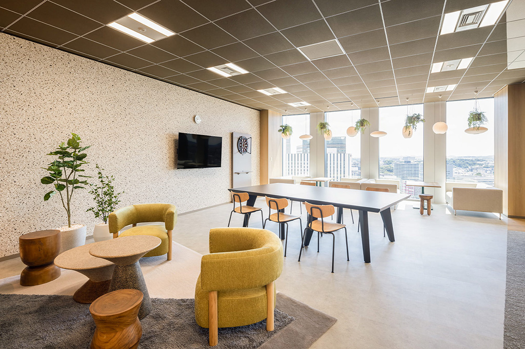 【事例付】おしゃれなオフィスはモチベーション向上に繋がる？心理的効果や採用への影響も解説