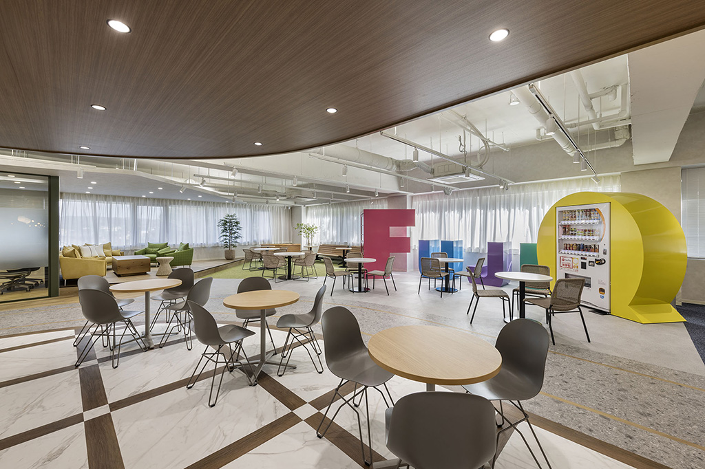 【事例付】おしゃれなオフィスはモチベーション向上に繋がる？心理的効果や採用への影響も解説